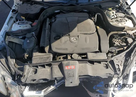 2013 Mercedes-Benz E 350 z USA, uszkodzony, nr VIN WDDHF5KB6DA746424